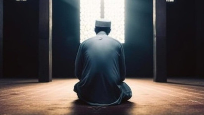 Ternyata Shalat Dhuha Bukan Mulai Jam 8 Pagi, Ustaz Adi Hidayat: Jika Dilakukan di Awal Senilai Pahala Haji dan Umrah