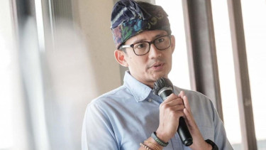 Sandiaga: Harga Tiket Pesawat Garuda ke Bali Turun 45 Persen, Tapi...