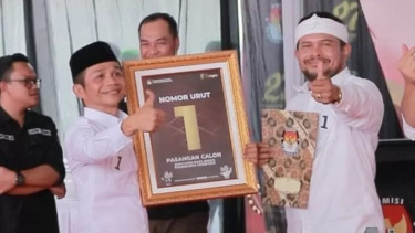 Survei LSI Denny JA Sebut Suara Binzein-Abang Ijo Unggul 54,5 Persen, Kandidat Kuat Bupati Purwakarta