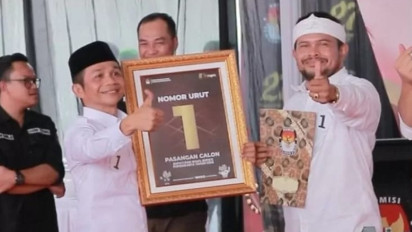 Survei LSI Denny JA Sebut Suara Binzein-Abang Ijo Unggul 54,5 Persen, Kandidat Kuat Bupati Purwakarta