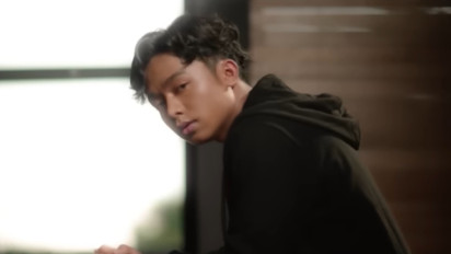 Lagu Aku dan Mantanmu - Betrand Peto, Curahan Hati Lelaki yang Tersiksa Melihat Pasangannya Belum Move-on, Liriknya Relate bagi...