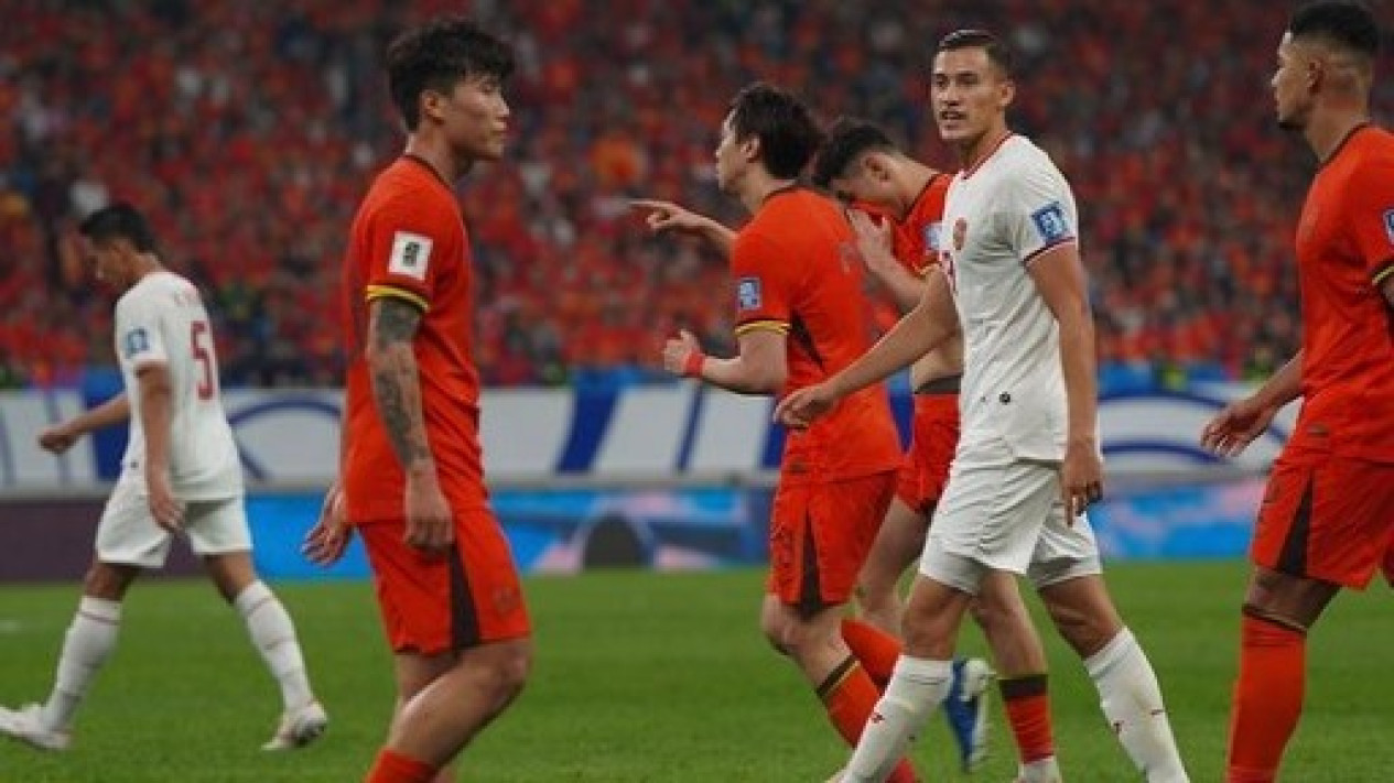 Reaksi Berkelas Jay Idzes Usai Timnas Indonesia Digulung China, Maarten Paes Hingga Ivar Jenner Sampai Terbakar Semangat
            - galeri foto