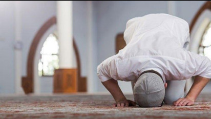 Teks Khutbah Jumat Singkat 18 Oktober 2024: Peringatan Janganlah Menyembah selain Allah SWT