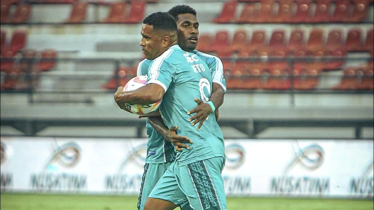 Hasil Liga 1 2024/2025: Debut Manis Emral Abus, PSBS Biak Kandaskan Semen Padang Lewat Comeback Sensasional
            - galeri foto