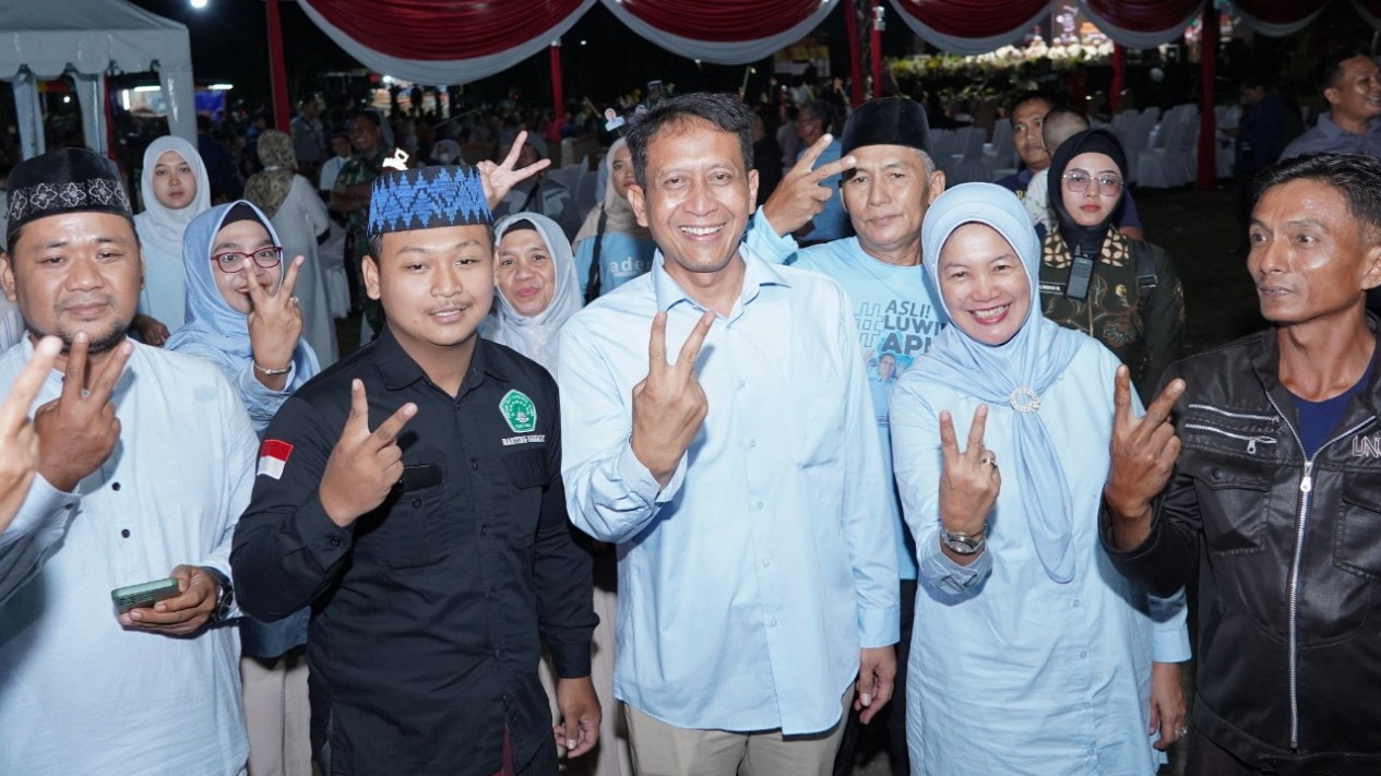 Elektabilitas Wahono-Nurul 6 Kali Teguh-Farida di Pilkada Bojonegoro
            - galeri foto