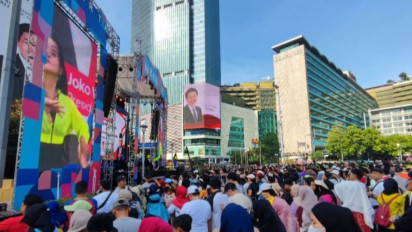 Warga Membludak di Bundaran HI, Indah: Mudah-Mudahan Pak Jokowi Selalu Sehat