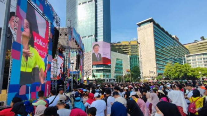 Warga Membludak di Bundaran HI, Indah: Mudah-Mudahan Pak Jokowi Selalu Sehat