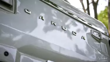 Mobil taktis (rantis) Maung MV3 Garuda Limousine produksi PT Pindad.