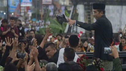 Jokowi dan Iriana Disambut Antusias Warga Solo