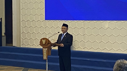 Canda Abdul Mu’ti usai Sertijab Menteri: Jangan Khawatir Mas Nadiem, Saya Tetap Pakai Gojek Kok