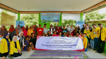 SIL UI Pasang PLTS di Desa Pantai Bahagia Bekasi, Ini Alasannya