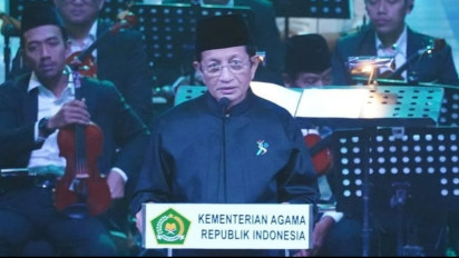 Hari Santri Nasional 2024, Menteri Agama Prof Nasaruddin Umar sampaikan Pesan Sejuk: Harus Berani Bermimpi Besar dan Jadi Generasi Bangsa