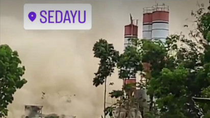 Viral Tempat Penampungan Bahan Baku Beton di Bantul Bocor, Debu-debu Bertebaran