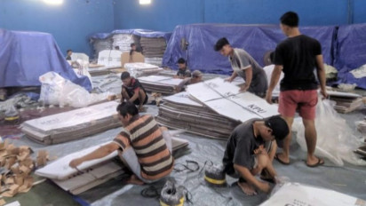 KPU Jepara Tuntaskan Sortir 6.972 Lembar Bilik Suara Pilkada 2024