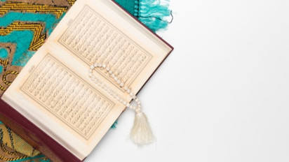 Tafsir Surah An Nisa Ayat 151, Gambaran Orang Beriman dan Kafir