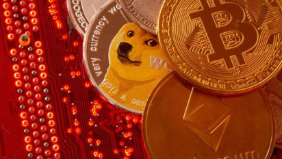 Batal Sentuh US$70 Ribu, Harga Bitcoin Malah Anjlok ke US$67,4 Ribu