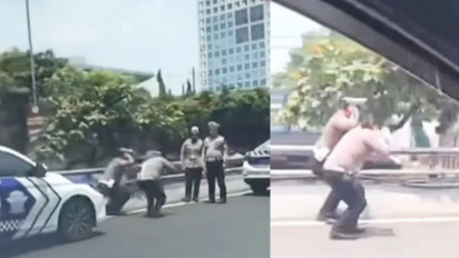 Viral! Dua Polantas Dihukum Lompat Jongkok, Diduga Terlibat Pungli