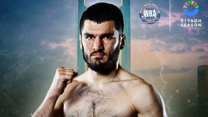 Tinju Dunia: Artur Beterbiev Siap Baku Hantam Lawan David Benavidez Demi Rebut Sabuk Gelar Juara Kelas Berat Ringan WBC