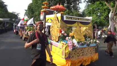 Sambut Pilkada Serentak 2024, Kirab 39 Maskot Menggugah Kesadaran Politik Warga Surabaya