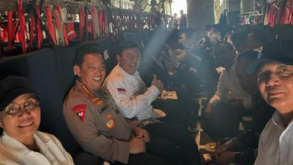 Pulang dari Pembekalan di Magelang, Gantian Wamen yang Naik Pesawat Hercules Milik TNI AU