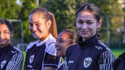 Walau Timnas Putri Indonesia Kalah Telak 1-12 dari ADO Den Haag, Noa Leatomu Tetap Bangga