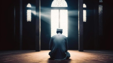 Setelah Shalat Tahajud Jangan Tinggalkan Zikir Ini, Ustaz Adi Hidayat: Baca Sebanyak 40 Kali, Atas Izin Allah Segala Urusan Dipermudah