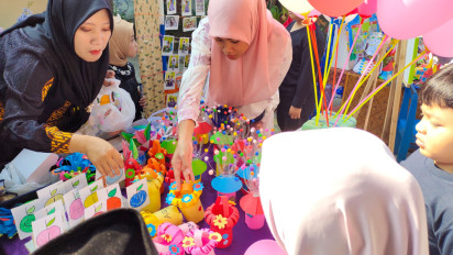 Adu Kreativitas Sambil Berwirausaha, Ratusan Siswa TK Ikuti Pameran Karya dan Pentas Seni