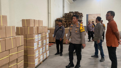 Cek Logistik Pilkada 2024 di Gudang KPU Klaten, Kapolres Bilang Gini