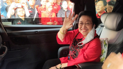 Megawati Turun Gunung Jaga Jateng Sebagai Kandang Banteng, Pimpin Rapat Konsolidasi Pilkada