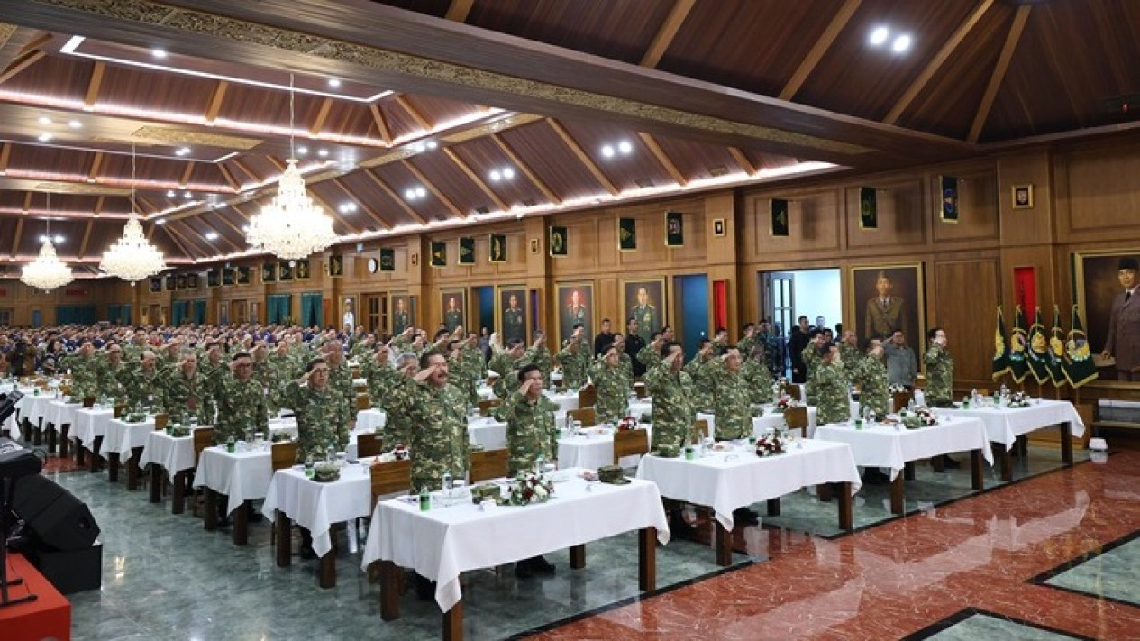 Menteri Kabinet Merah Putih Ingin Kerja Cepat Usai Retret
            - galeri foto