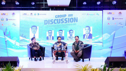 Sedimentasi dan Sampah Melonjak, Kualitas Air Danau Toba Anjlok