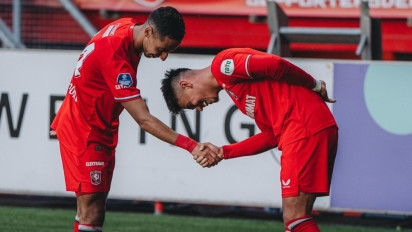 Bersinar di Derbi Twente, Mees Hilgers Dipilih Masuk Team of the Week Liga Belanda