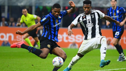 Bursa Transfer Inter Milan: Godaan Liga Inggris Makin Kuat, Nerazzurri Kian Dekat Ditinggal Denzel Dumfries Musim Panas Nanti