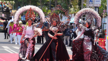 Berdayakan Potensi Bunga Asli, Batu Art Flower Carnival 2024 Pukau Ribuan Pasang Mata
