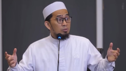 Amalan Sebelum Tidur, Ustaz Adi Hidayat: Sunnahnya Muhasabah dan Istighfar 70 Hingga 100