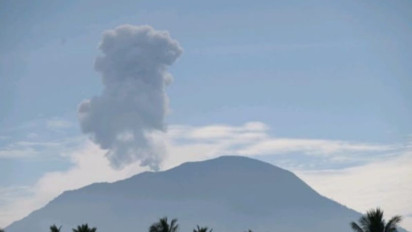 Gawat, Gunung Ibu di Halmahera Barat Erupsi pada Selasa 29 Oktober 2024, Semua Warga Diminta Harus Waspada