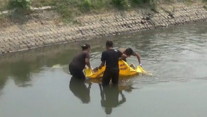 Gadis 14 Tahun Ditemukan Tewas Mengambang di Sungai Waru Turi Jombang