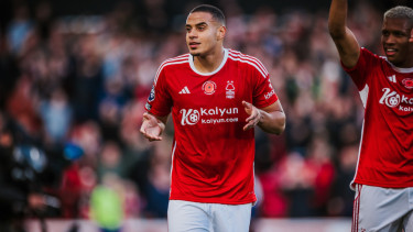 Bursa Transfer: Bakal Ditinggal Bek Timnas Pusat, Liverpool Bakal Bajak Pilar Tim Rival di Liga Inggris Musim Panas Nanti