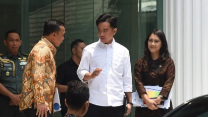 Didampingi Menag, Wapres Gibran Salat Jumat di Masjid Istiqlal