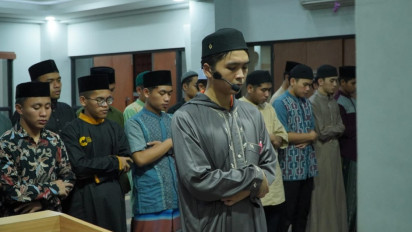 Tak Hanya di tvOne, Shalat Ghaib Tiga Jurnalis yang Wafat di Tol Pemalang - Batang Juga Digelar di Pesantren Cinta Qur’an Fatih Karim