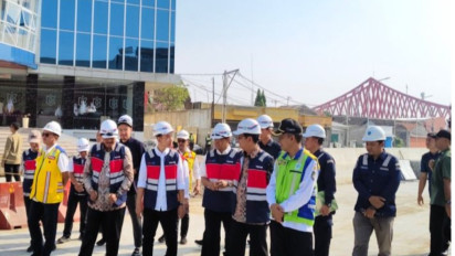 Wapres Tinjau Pengerjaan Penataan Kawasan Simpang Joglo Solo