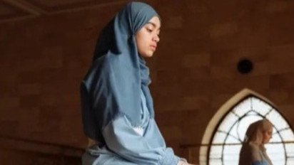 Doa Mohon Terhindar dari Lilitan Utang