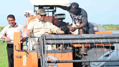 Mentan Amran Salurkan 1.002 Alsintan untuk Swasembada Pangan di Merauke!