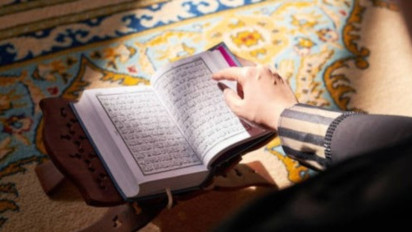 Meski Ngantuk Mohon Tetap Baca Surah Ini di Malam Hari, Ustaz Adi Hidayat: Akan Jaga Jasad Kita di Alam Kubur