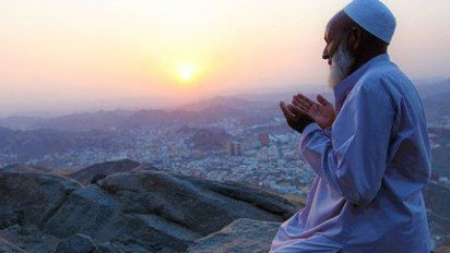 Ketika Usia Memasuki 40 Tahun, Ustaz Syafiq Riza Basalamah Sarankan Perbanyak Doa Ini