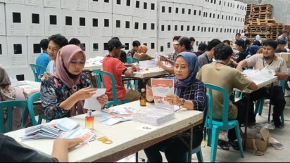 KPU Kebumen Kebut Sortir dan Lipat Surat Suara Pilbup dan Pilgub Jawa Tengah