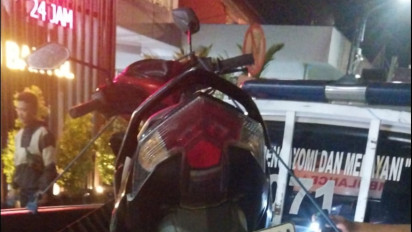 Kecelakaan Motor vs Truk di Depan PLN Druwo Bantul, Pemotor Cedera Kepala Berat dan Patah Kaki