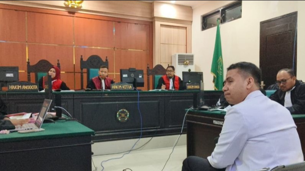 Sidang Guru Supriyani Vs Anak Polisi, Saksi Sebut Luka Korban Bukan Gara-gara Sapu
            - galeri foto