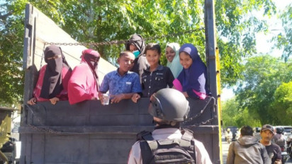 Nasib 152 Pengungsi Rohingya Terkatung-katung di Kantor Kemenkumham Aceh, Setelah Tak Diterima Warga di Pelabuhan Labuhan Haji