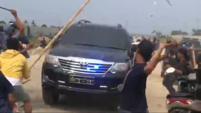 Viral di Media Sosial Mobil Dinas Polisi Jadi Sasaran Amukan Warga Kota Tangerang, Ternyata Ini Penyebabnya